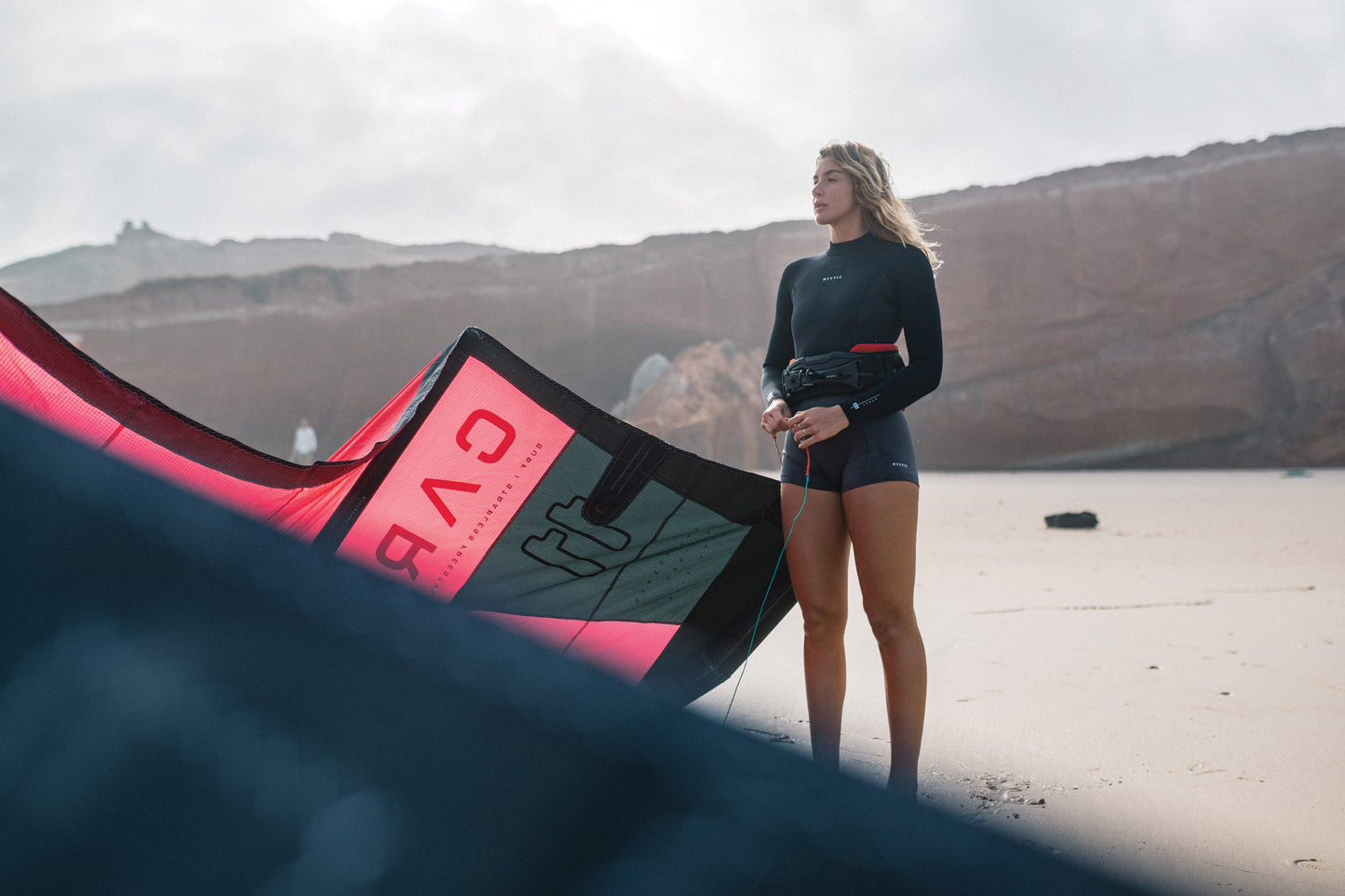 2024 Mystic Lunar Longarm Shorty 2/2mm Bzip Women