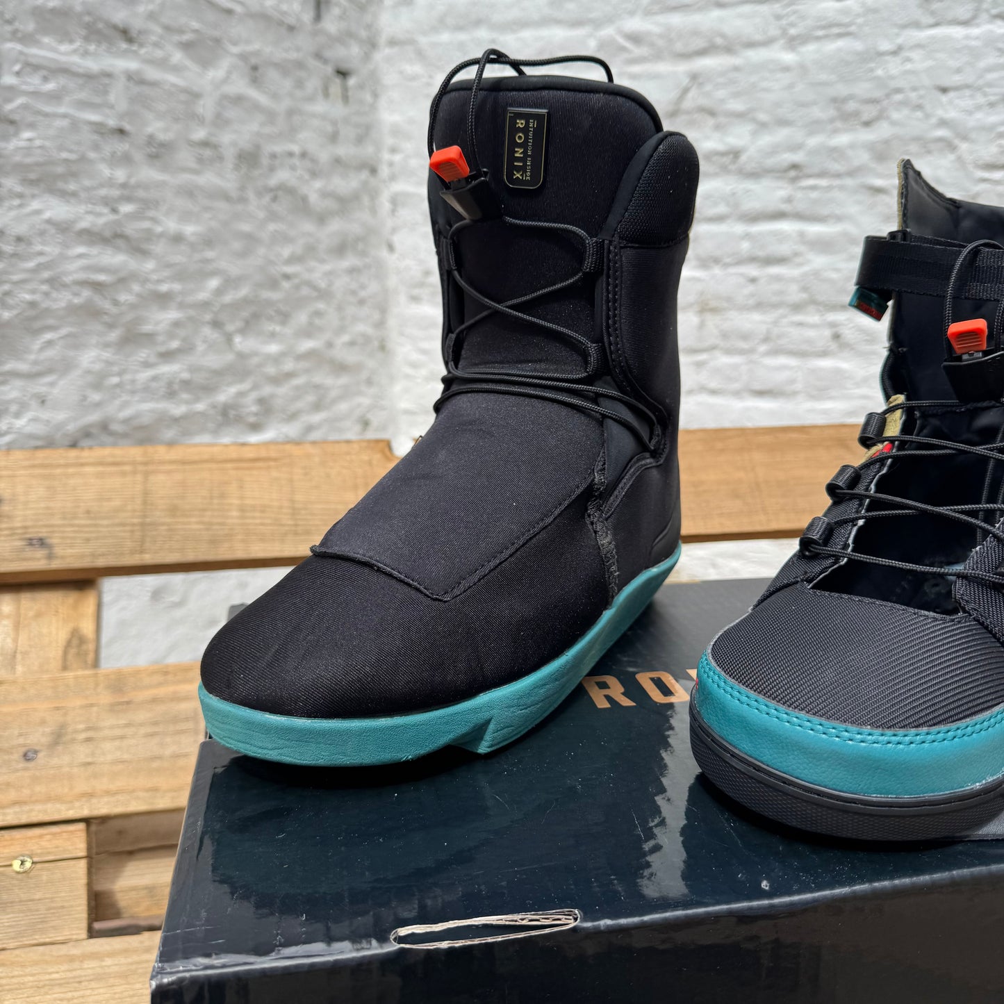 2025 Ronix Atmos EXP US 11 - USED / GRADE A