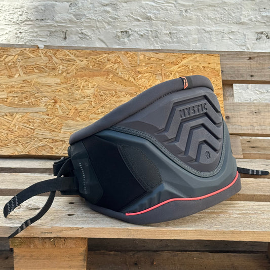 2024 Mystic WARRIOR Harness Harness w/spreader Bar | USED / GRADE A