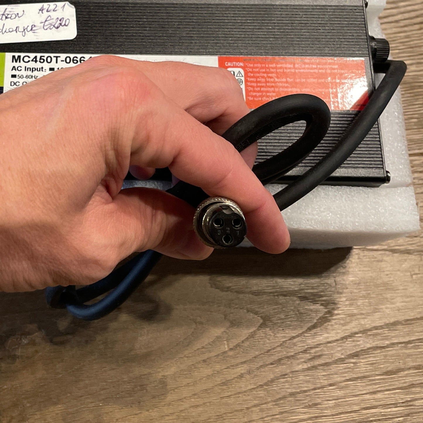 MINIMOTOR original Fast Charger 66.4V 6,5ah GX16/LP16 pin