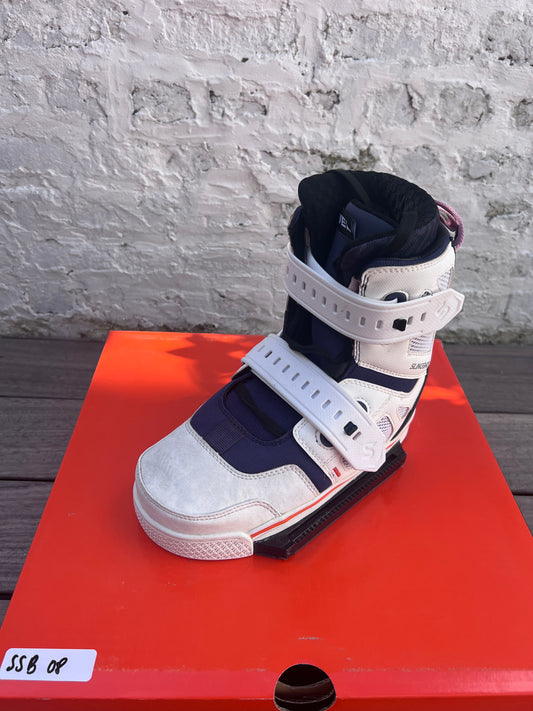 2025 Slingshot JEWEL Wakeboots US08 - SSB08 | USED / GRADE A