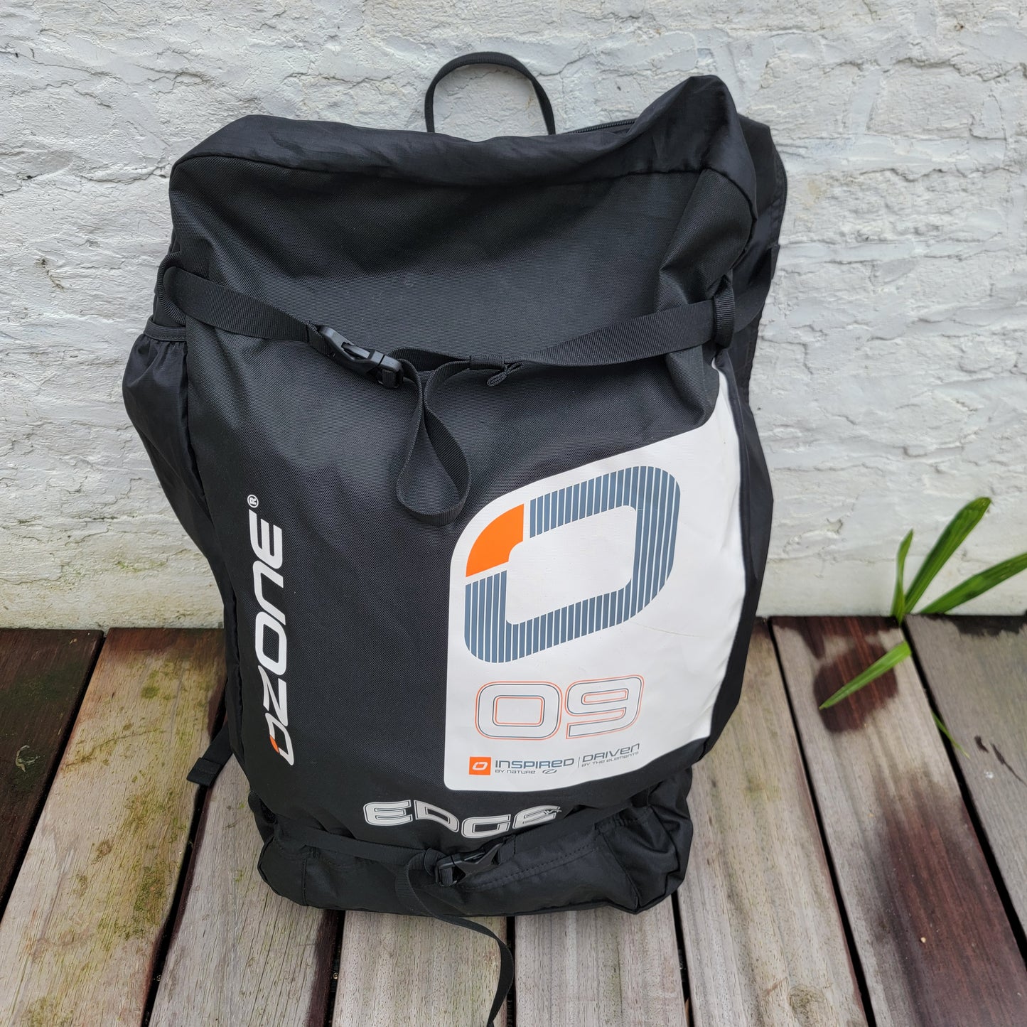 Ozone EDGE 9m VT Kite Only w/bag | USED / GRADE B