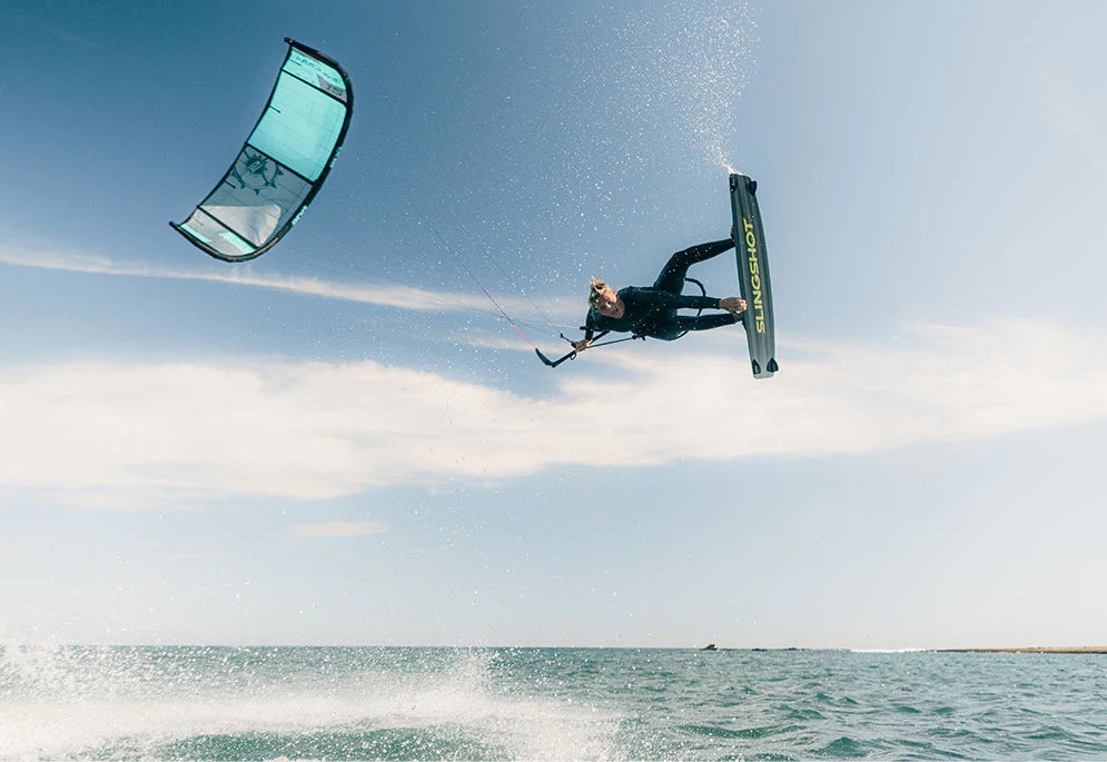 Slingshot FORMULA V2 Carbon Twintip