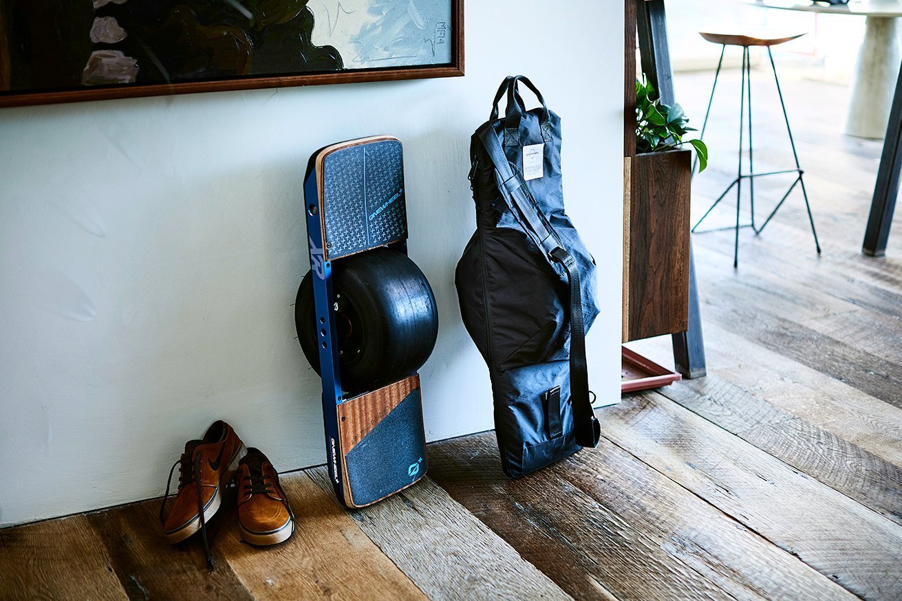 Onewheel Double Black Onewheel Slingpack bag