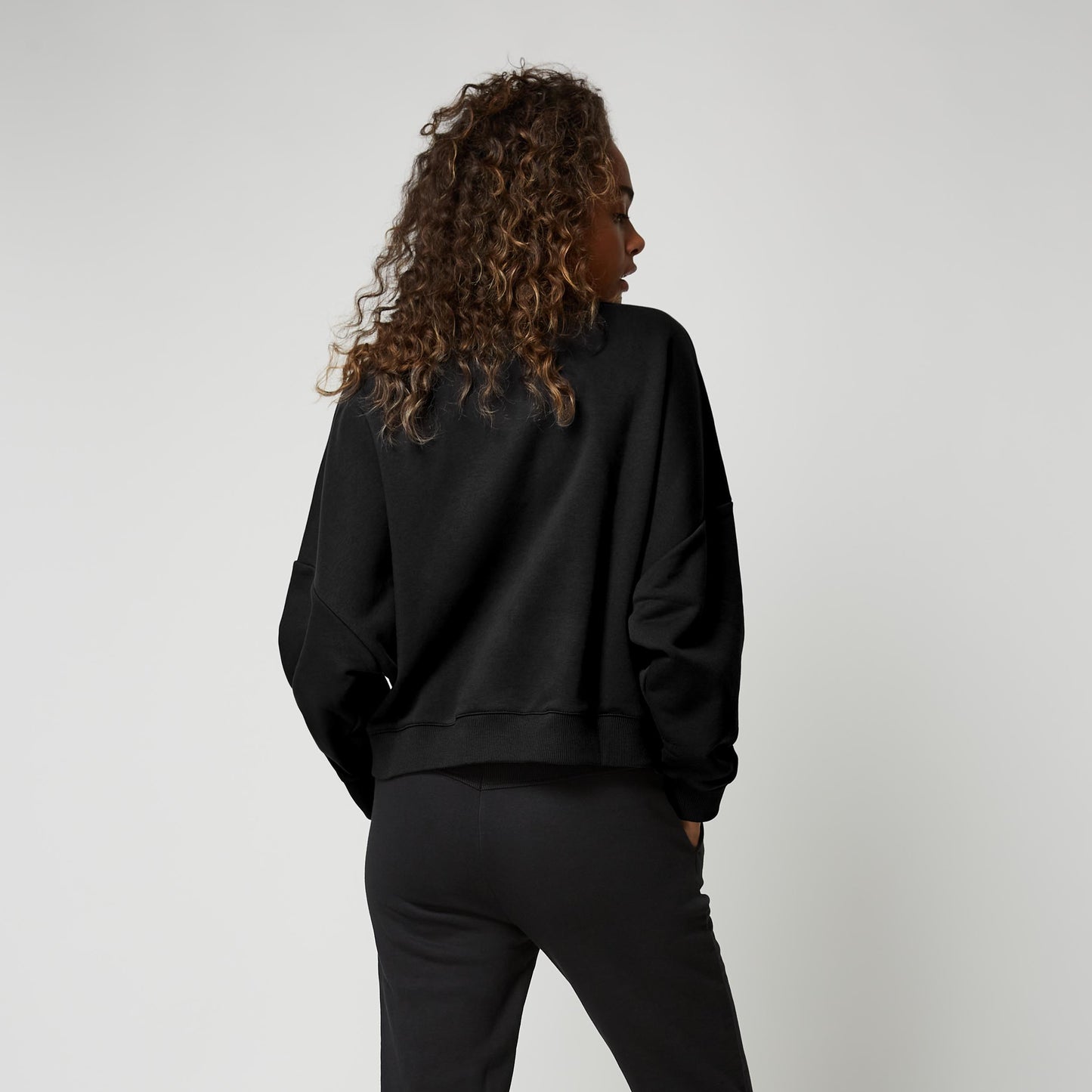 Mystic Dropped Shoulder Crew Sweat Women | Summer 24