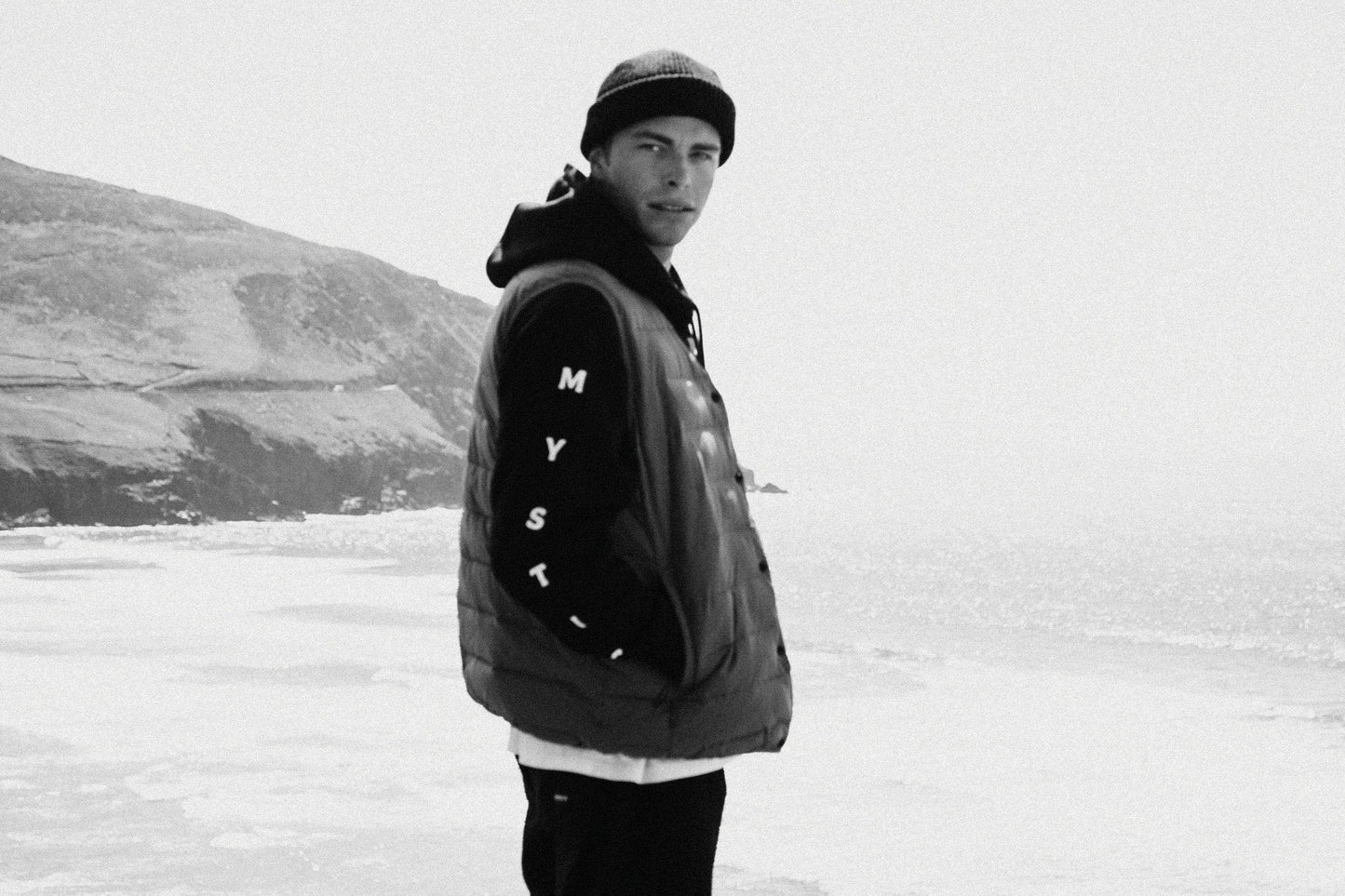 Mystic Bolt Hood Sweat