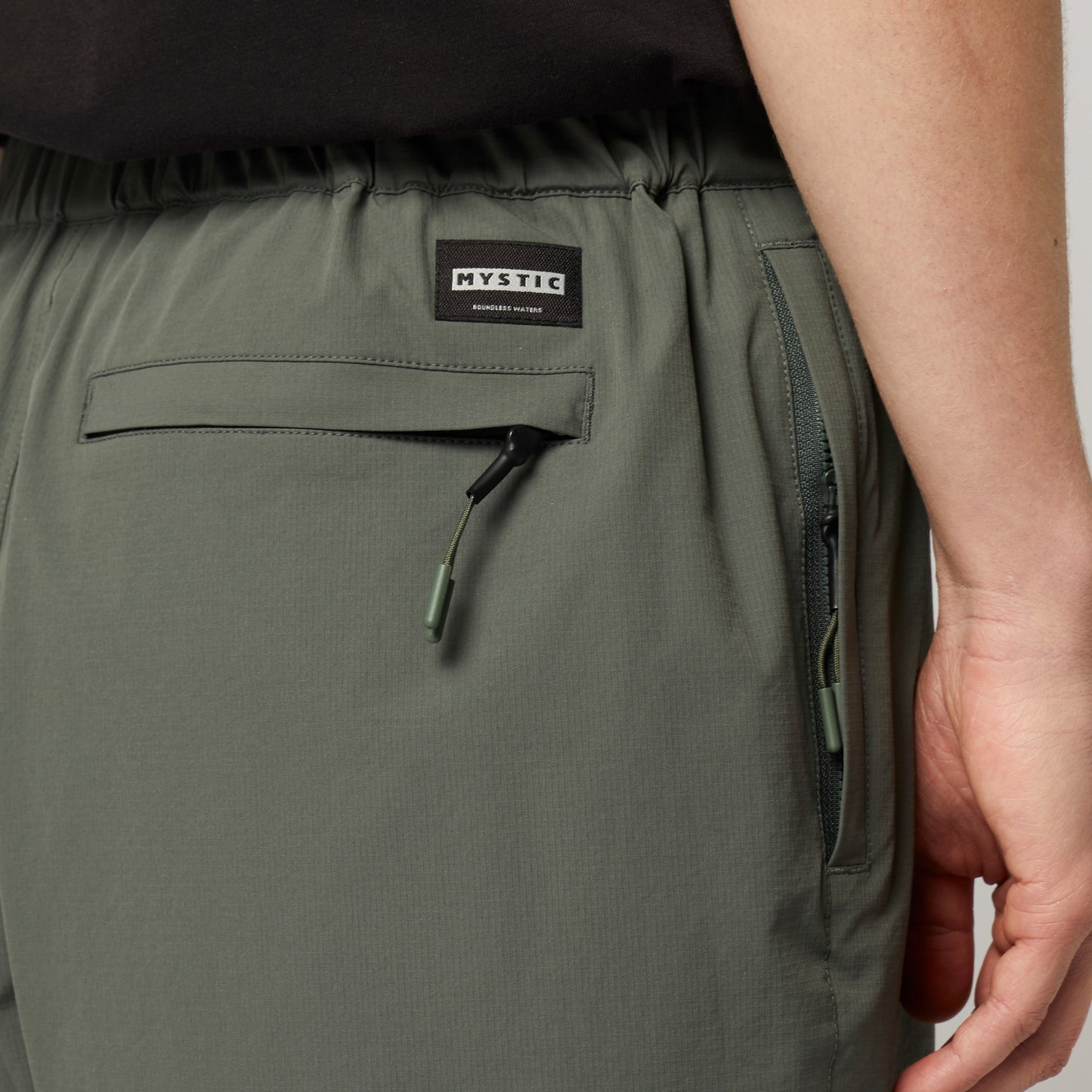 Mystic Meridian Hybrid Short