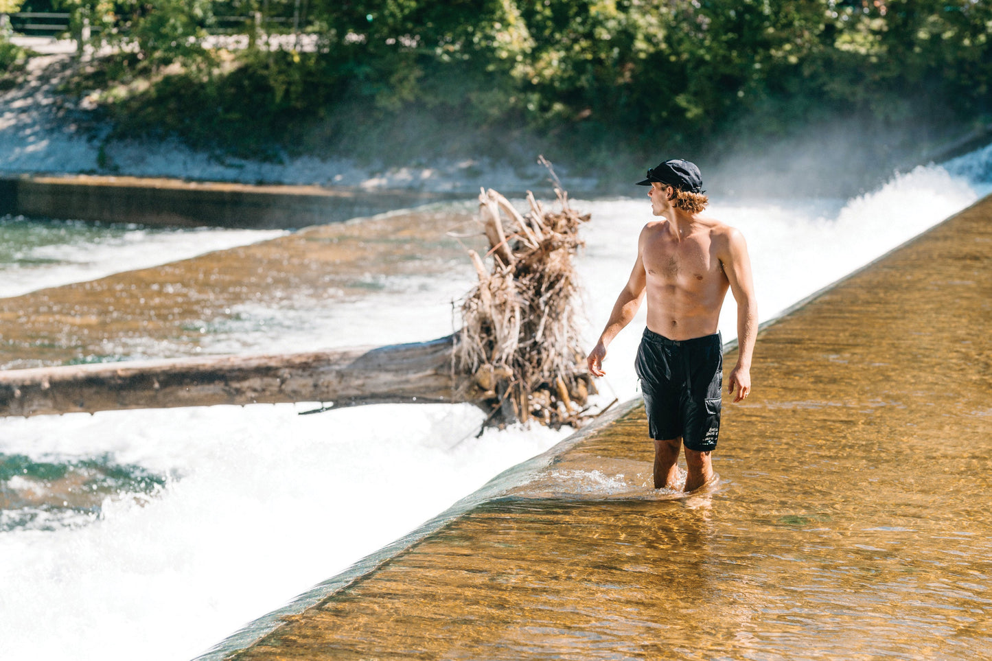 Mystic Meridian Hybrid Short