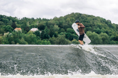 2024 Mystic Outlaw Impact Vest Fzip Wake