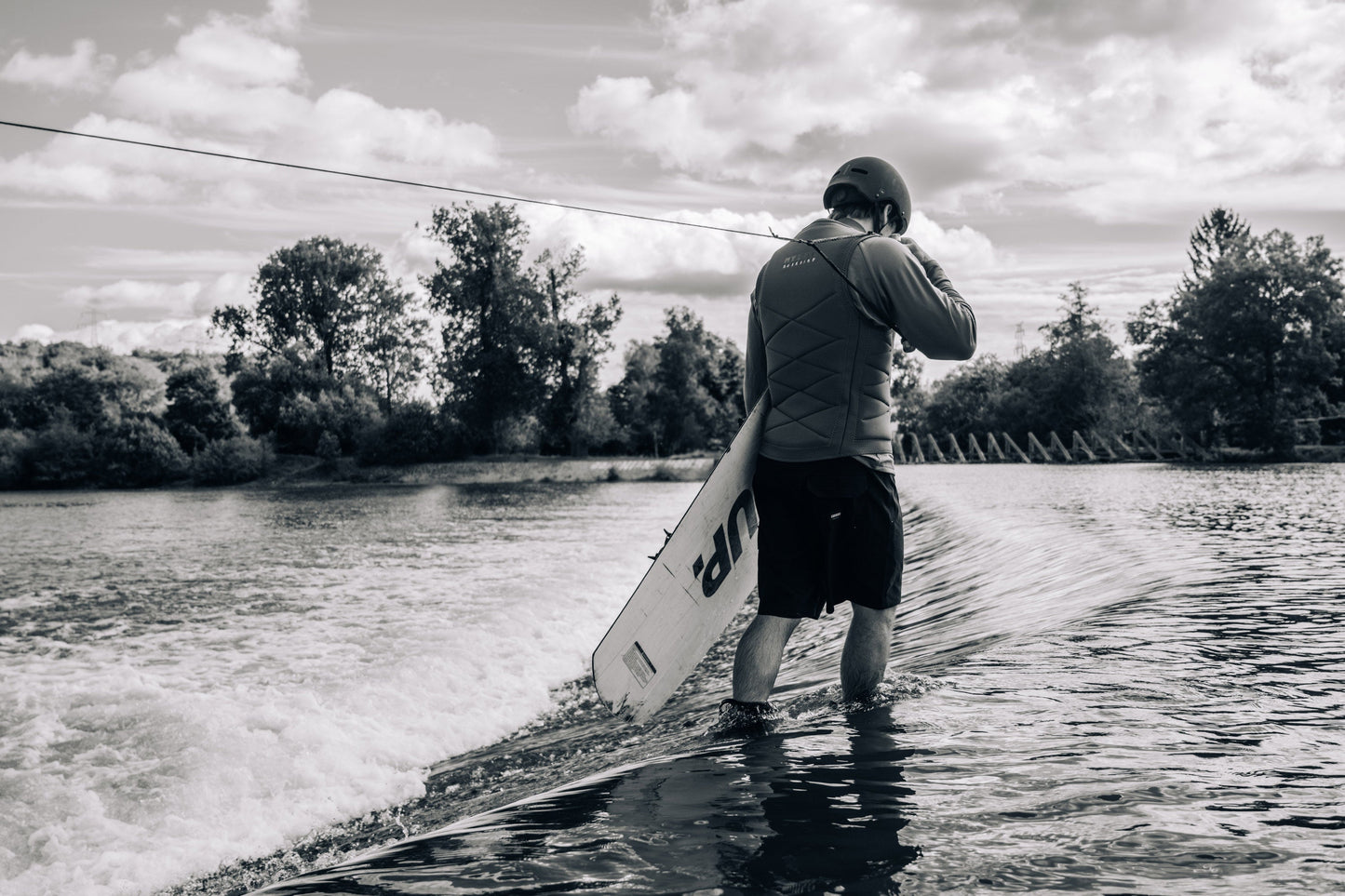 2024 Mystic Outlaw Impact Vest Fzip Wake