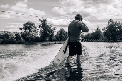 2024 Mystic Outlaw Impact Vest Fzip Wake