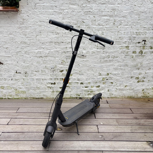 Segway-Ninebot MAX G2E Kickscooter | 900w 36v 15.3Ah | USED / GRADE B