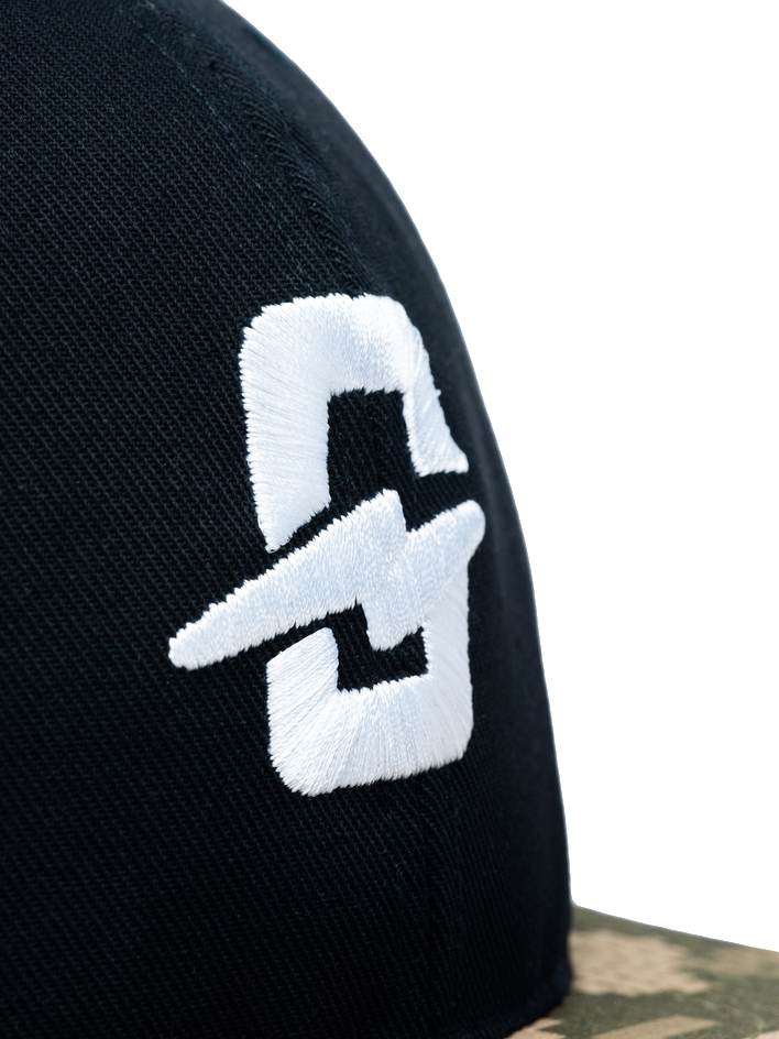 Bangproof Cap Helmet - Black / Digital Camo