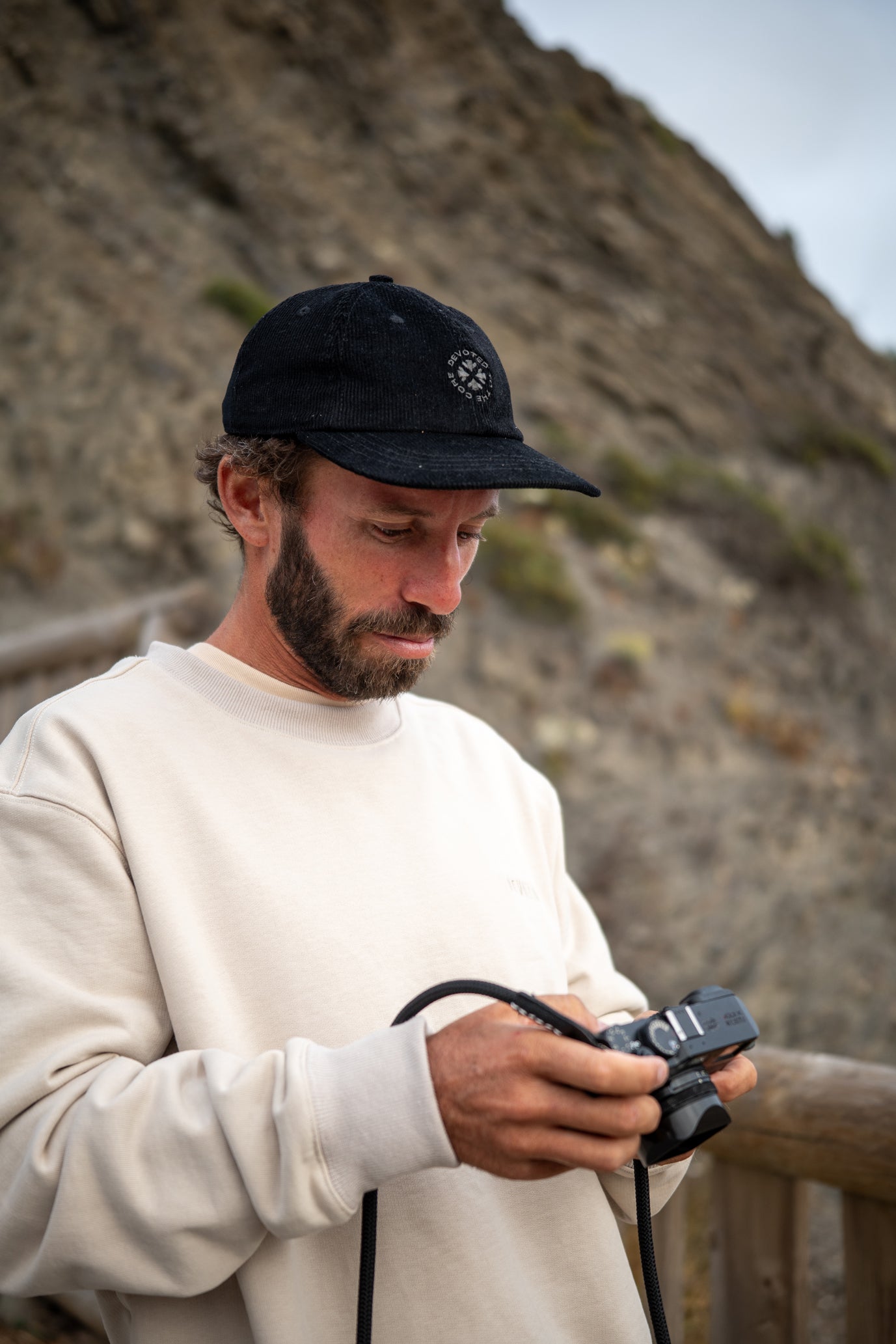 Devoted Embroided Logo Crew 480Gr