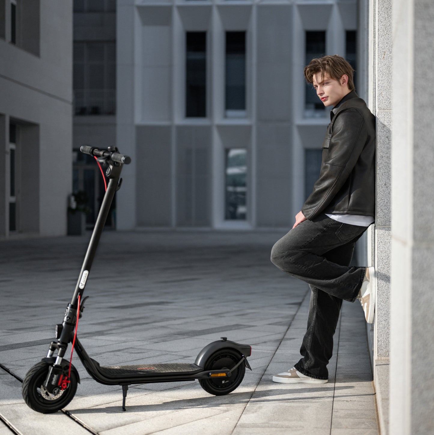 Segway-Ninebot F2 PRO E II Kickscooter | 900w 36v 460 Wh