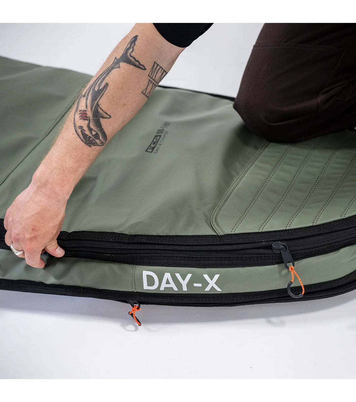 FCS Day-X Mid-Length Board Bag GO-Light