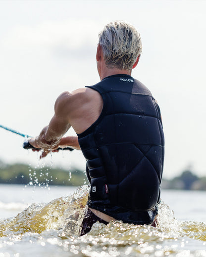 Follow Gratis | 26 - Impact Wake Vests