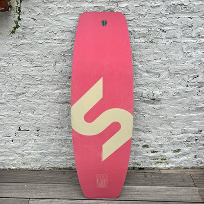 2025 Slingshot SALMON  Wakeboard 147cm SSW06 | USED / GRADE B