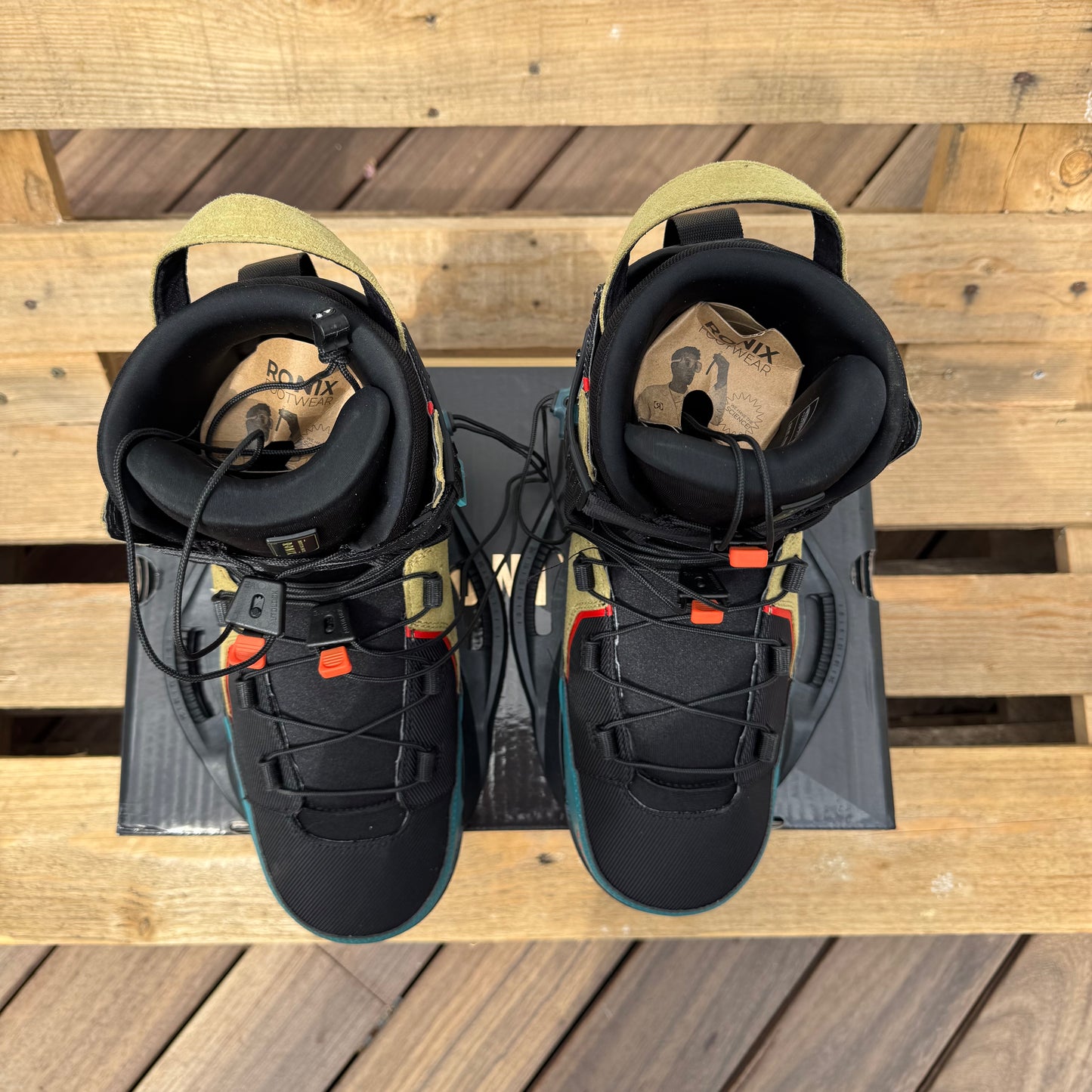 2025 Ronix Atmos EXP US 11 - USED / GRADE A