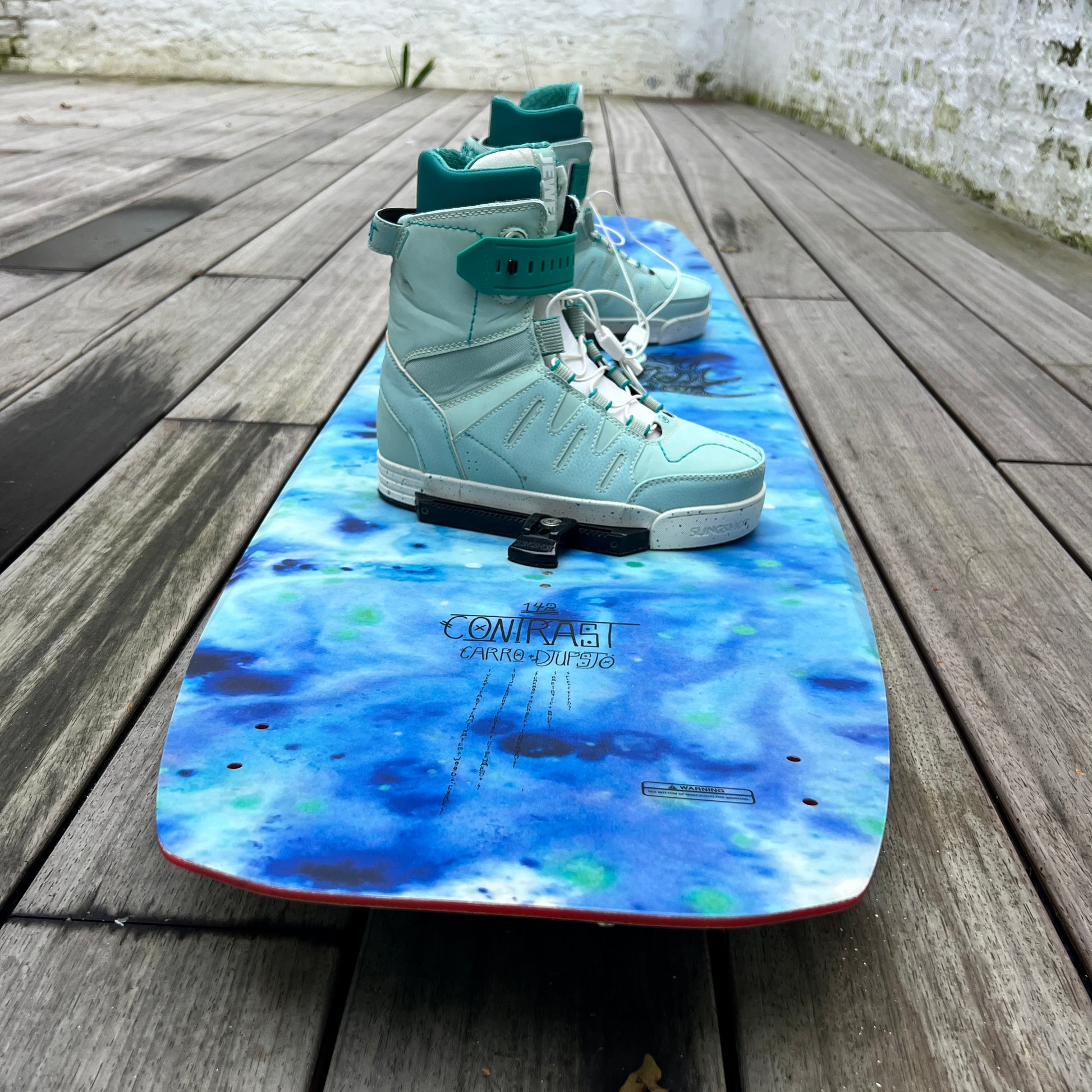 Slingshot CONTRAST Wakeboard 142cm + Bindings Jewel US9/EU40 USED | 20 - Bundles (GRADE A)