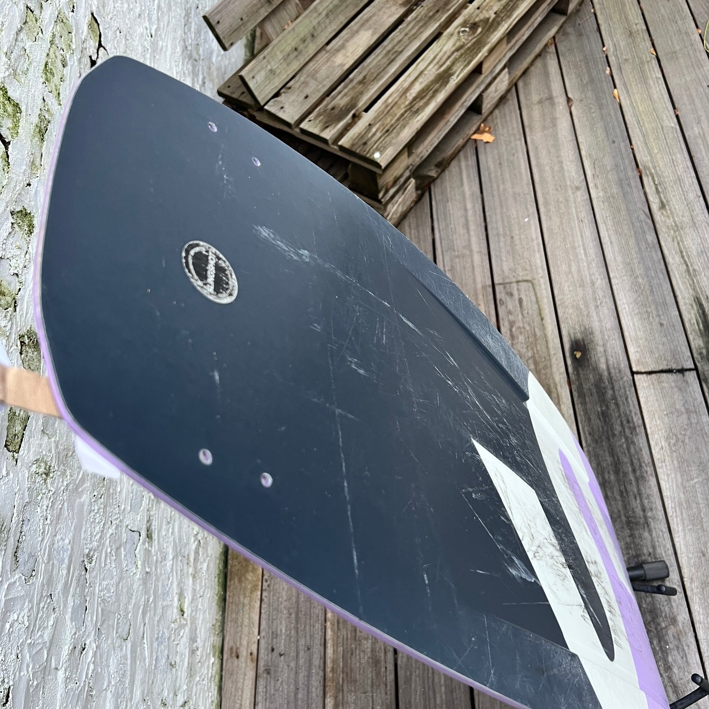 2024 Slingshot CONTRAST Wakeboard 142cm - NUM7 | USED / GRADE A