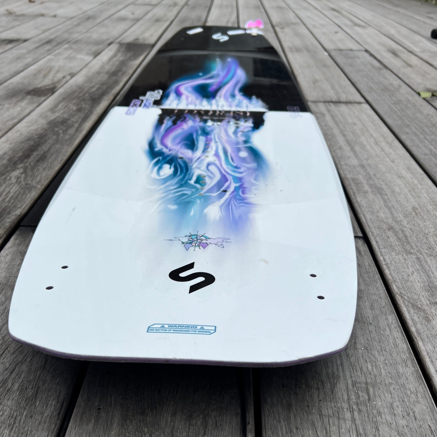 2024 Slingshot CONTRAST Wakeboard 142cm - NUM7 | USED / GRADE A