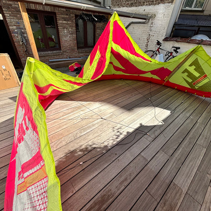 2018 F-One 8+11m BANDIT Kites w 2xbar  | USED / GRADE B