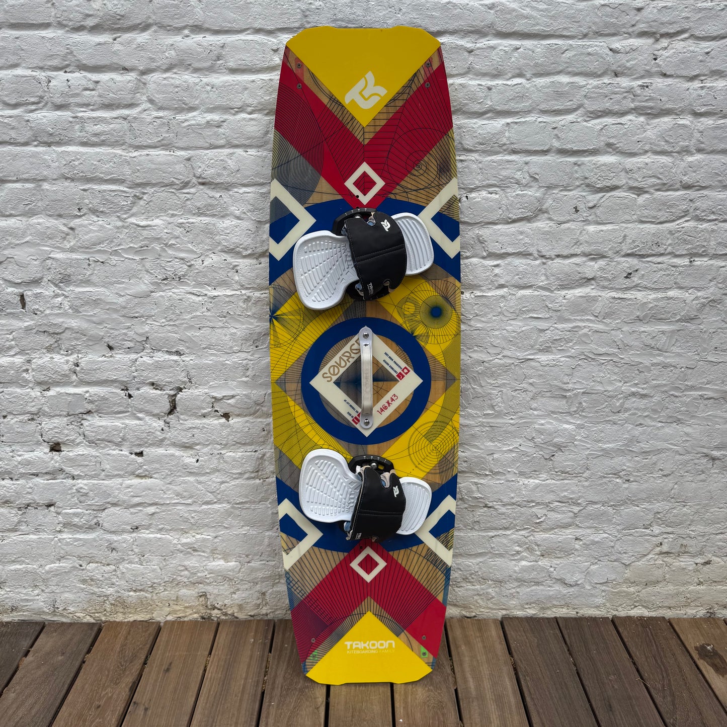 Takoon 146cm SOURCE Twintip COMPLETE | USED / GRADE A