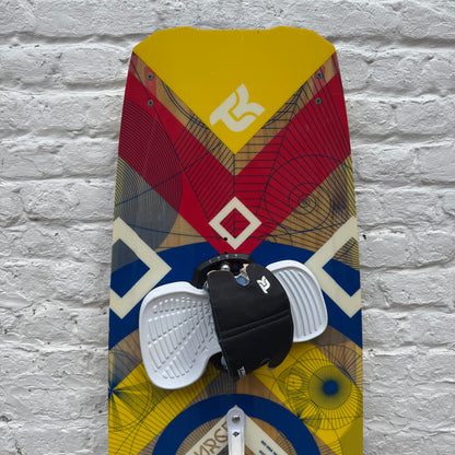 Takoon 146cm SOURCE Twintip COMPLETE | USED / GRADE A