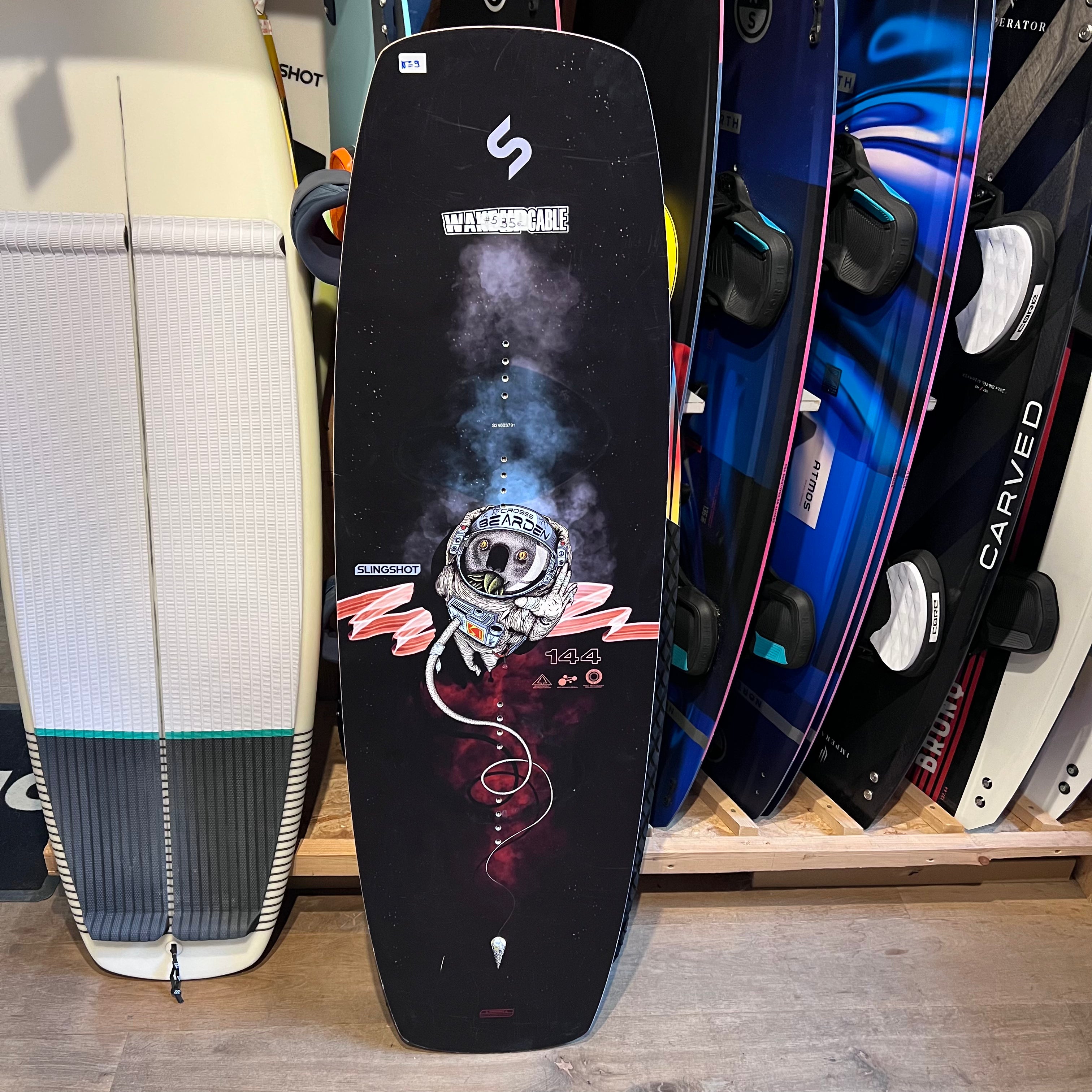 2024 Slingshot BEARDEN Wakeboard 144cm NUM9  | USED / GRADE C