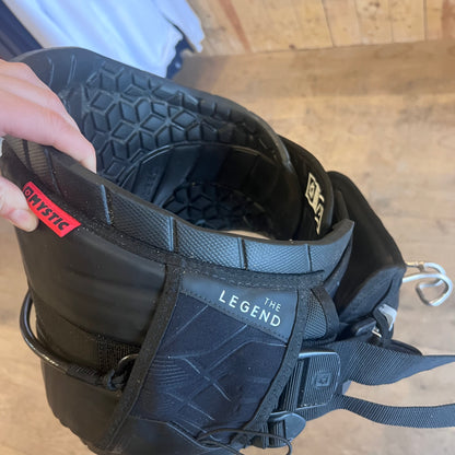 Mystic The Legend Harness w/spreader Bar  | USED / GRADE A