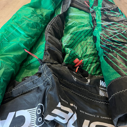 Ozone 8m CATALYST V1 Kite Only w/bag | USED / GRADE B