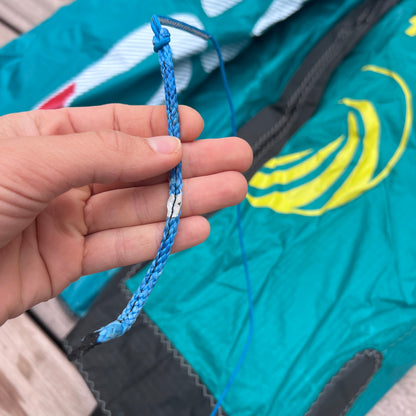 Ozone 8m REO V6 Kite Only w/bag | USED / GRADE A