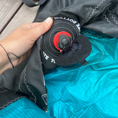 Ozone 8m REO V6 Kite Only w/bag | USED / GRADE A