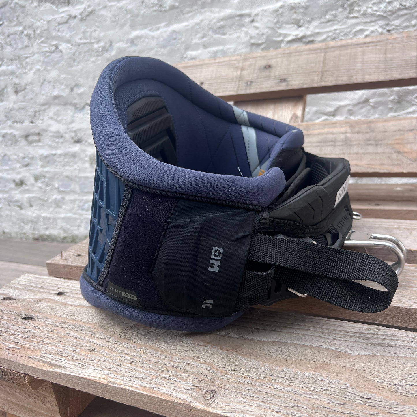 2022 Mystic Warrior X Waist Harness w/spreader Bar | USED / GRADE B