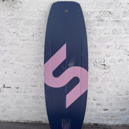 2025 Slingshot CONTRAST  Wakeboard 142cm SSW09 | USED / GRADE B