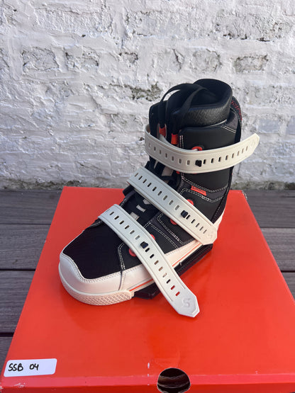 2025 Slingshot SPACE MOB Wakeboots US10 - SSB04 | USED / GRADE A