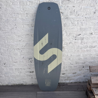 2025 Slingshot SOLO  Wakeboard 146cm SSW12 | USED / GRADE B