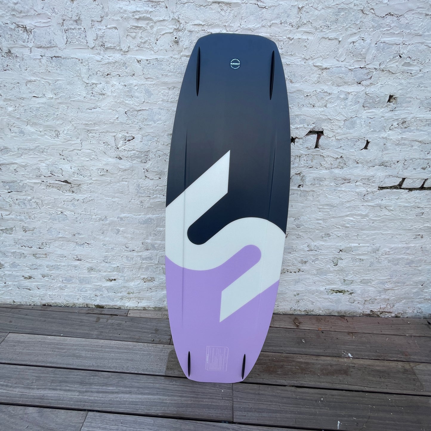 2024 Slingshot CONTRAST Wakeboard 138cm - NUM8 | USED / GRADE A