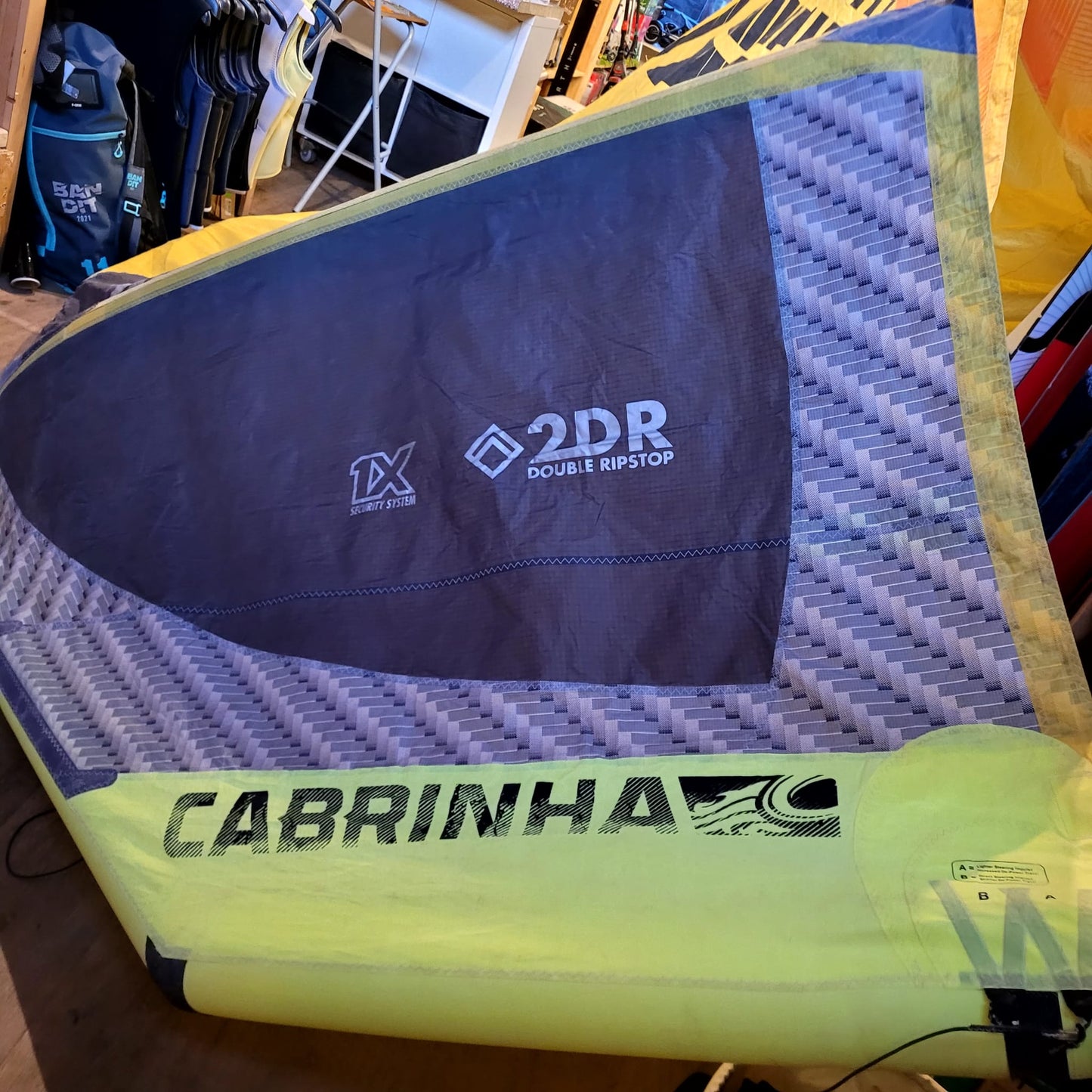 2015 Cabrinha Radar 12m 2015 Cerf-volant avec barre | UTILISÉ ★★★☆☆ 3/5