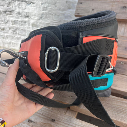 Mystic DRIP Waist Harness w/spreader Bar | USED / GRADE B