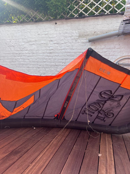 F-One 7m+10m BANDIT S4 Kites w/bar | USED / GRADE B