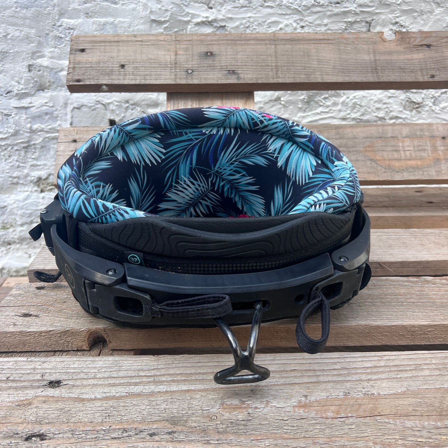 2023 Ride Engine BRISA V1 Womens Waist Harness w/spreader Bar | USED / GRADE A