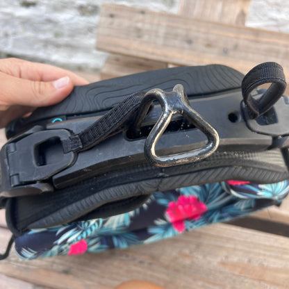 2023 Ride Engine BRISA V1 Womens Waist Harness w/spreader Bar | USED / GRADE A