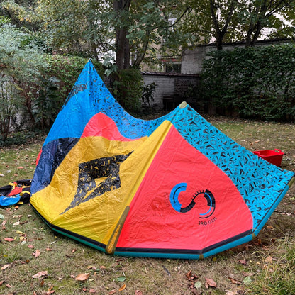 Blade Skinny Boy 3rdGen 12m Kite w/bar | USED / GRADE C