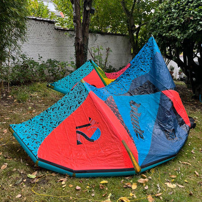 Blade Skinny Boy 3rdGen 12m Kite w/bar | USED / GRADE C