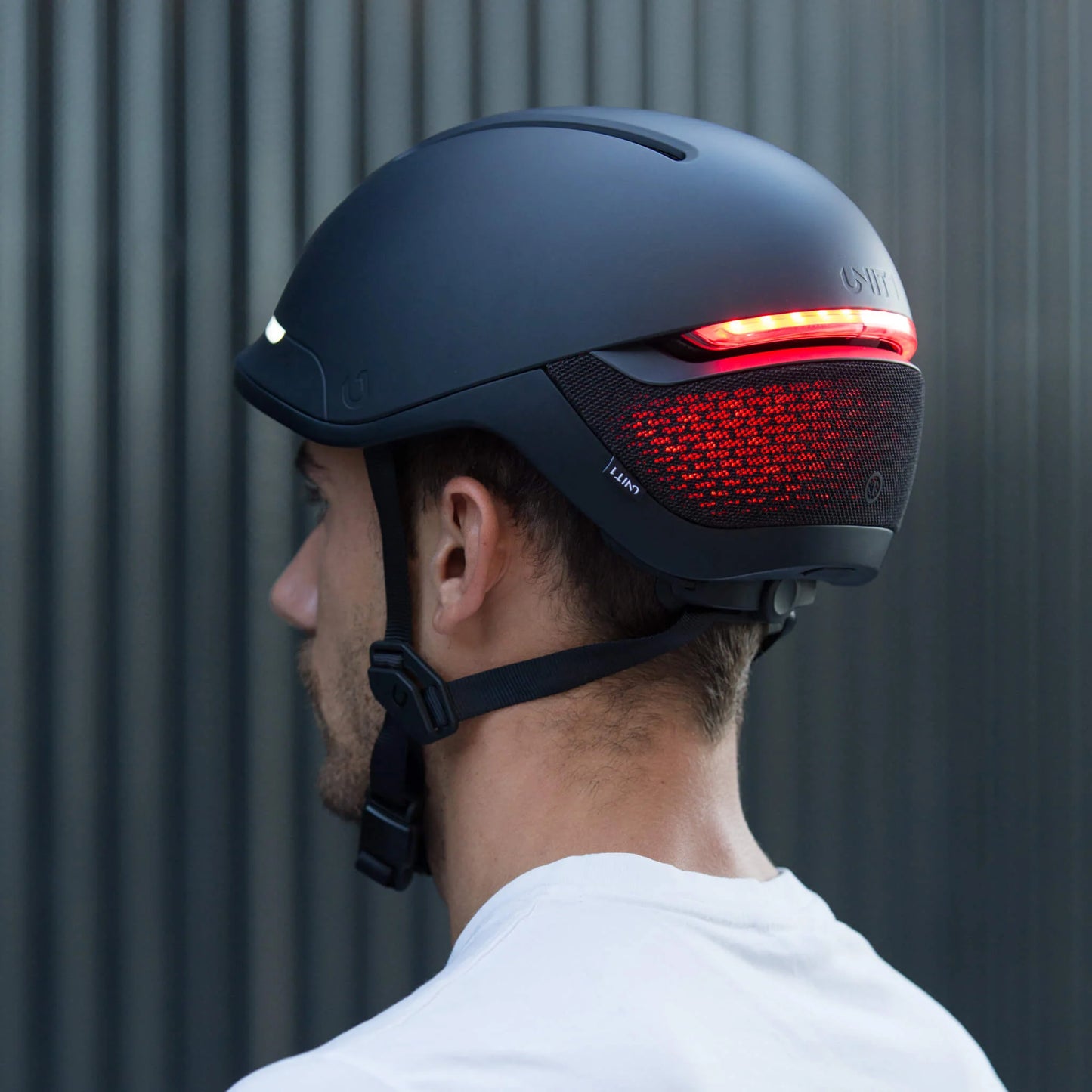 UNIT 1 Faro V1 MIPS Helmet w/turn Signals