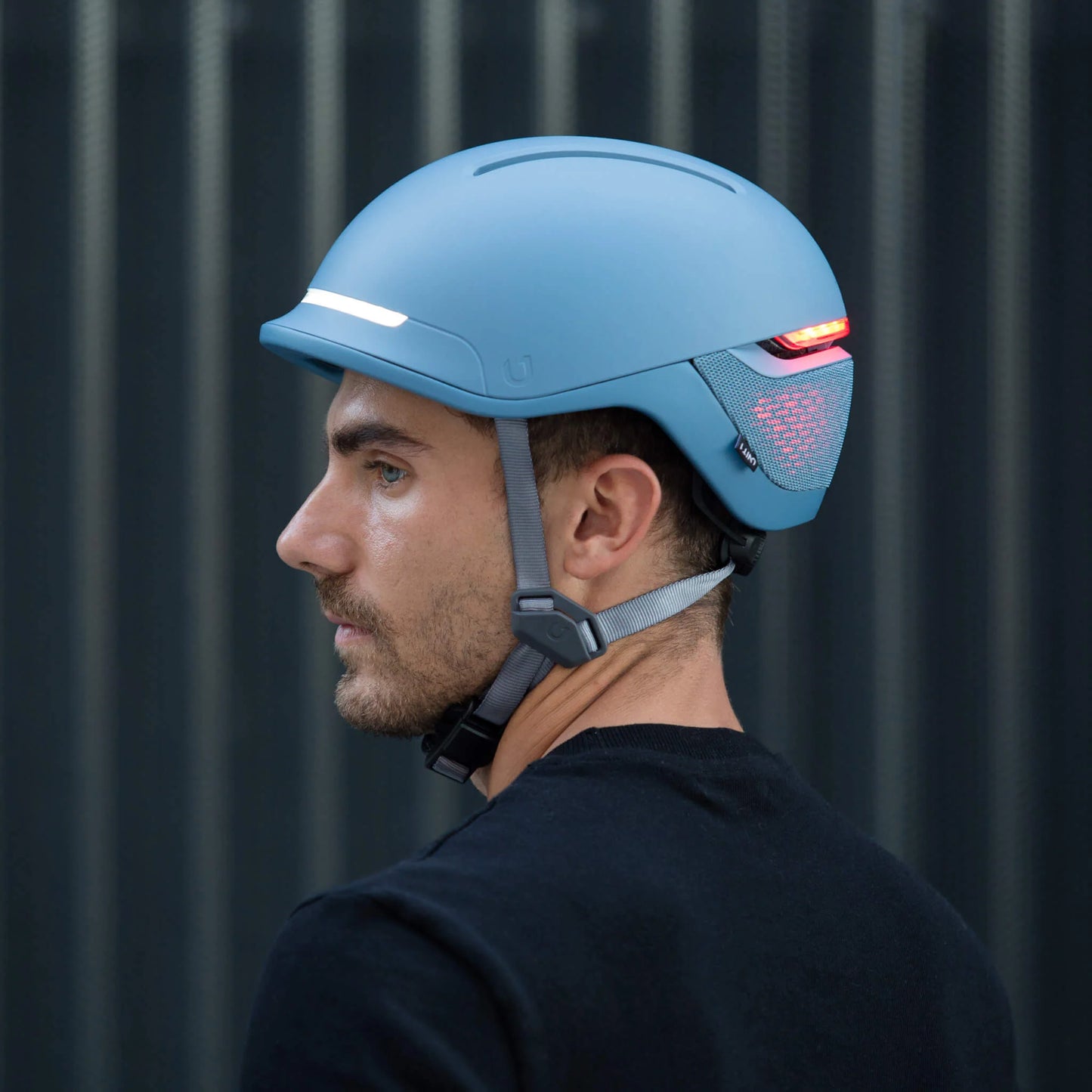 UNIT 1 Faro V1 MIPS Helmet w/turn Signals