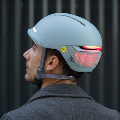 UNIT 1 Faro V1 MIPS Helmet w/turn Signals