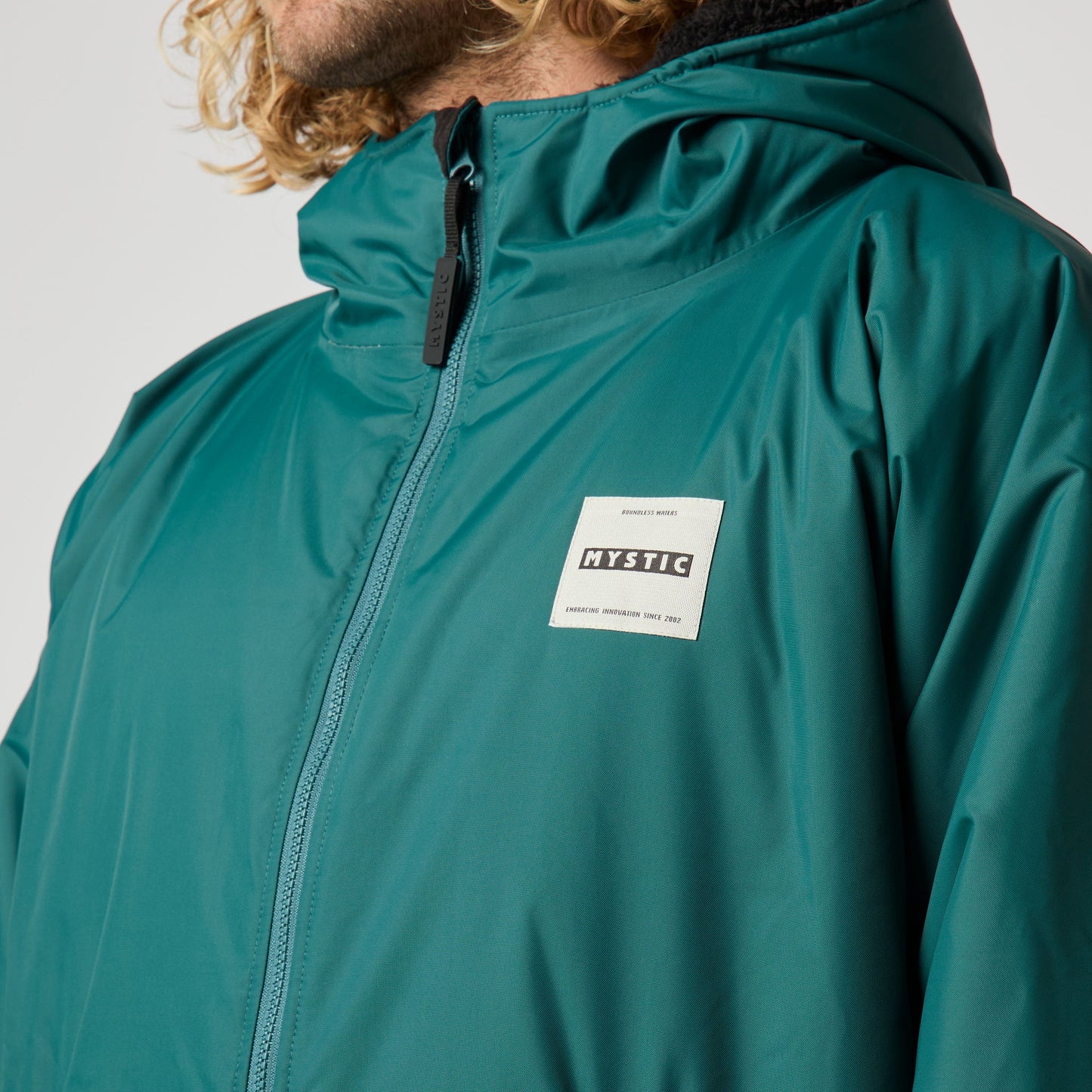 Mystic Poncho Explore | 24